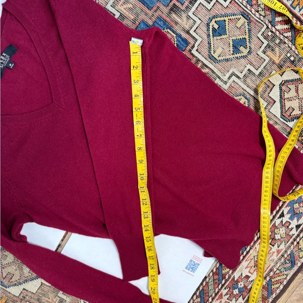 Alex Marie 100% Cashmere V-Neck Sweater Red Women’s Size Medium - Picture 9 of 10